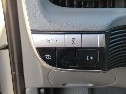 Certified 2024 Hyundai Ioniq 5 SE RWD image 15