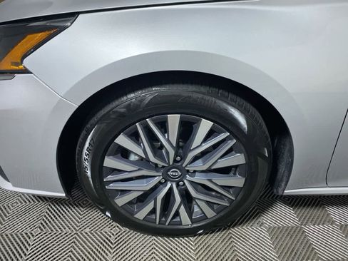 Used 2023 Nissan Altima 2.5 SV image 16