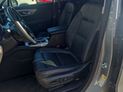 Used 2024 Chevrolet Blazer LT AWD/4WD image 9