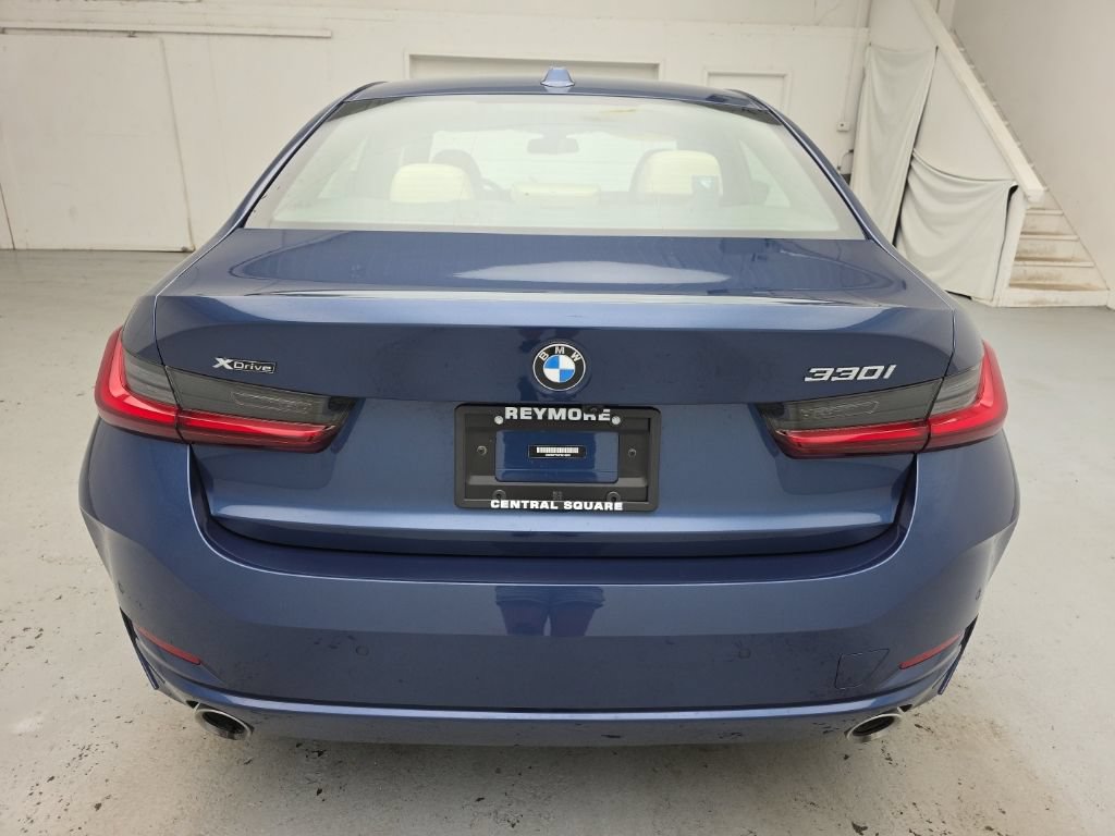 Used 2023 BMW 330i xDrive Sedan w/ Driving Assistance Package AWD/4WD image 10