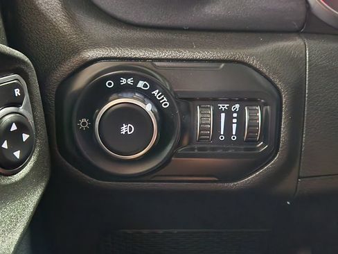 Used 2021 Jeep Wrangler Unlimited Sport AWD/4WD image 41