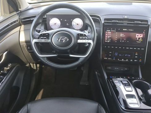 Used 2024 Hyundai Tucson Limited image 15
