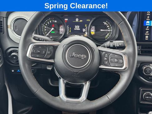 Used 2024 Jeep Wrangler Unlimited Sahara AWD/4WD image 19