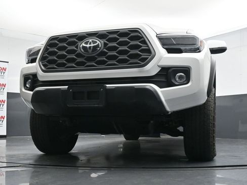 Used 2023 Toyota Tacoma TRD Off-Road AWD/4WD image 34