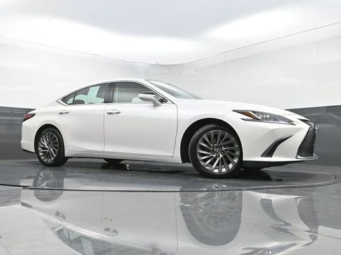 Used 2020 Lexus ES 350 Luxury image 26
