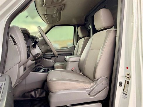Used 2020 Nissan NV 2500 SV w/ Navigation Package RWD image 9
