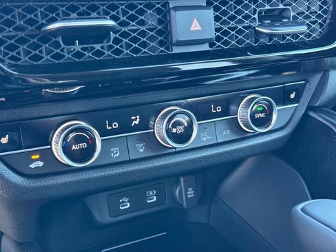 Used 2025 Acura ADX FWD image 21