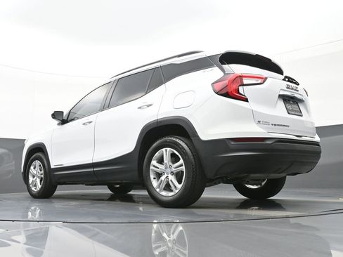 Used 2023 GMC Terrain SLE w/ Driver Convenience Package image 46