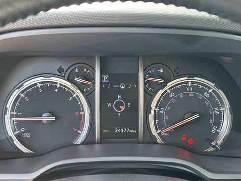 Used 2024 Toyota 4Runner TRD Off-Road Premium image 18