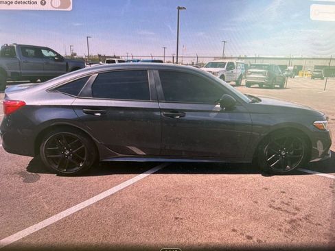 Used 2024 Honda Civic Sport image 4
