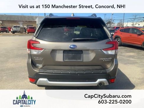 Used 2020 Subaru Forester Touring AWD/4WD image 5