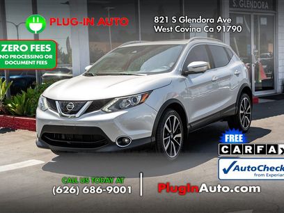Used 2017 Nissan Rogue Sport SL w/ SL Premium Package