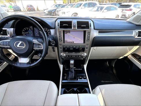 Used 2021 Lexus GX 460 Premium w/ Premium Package image 14