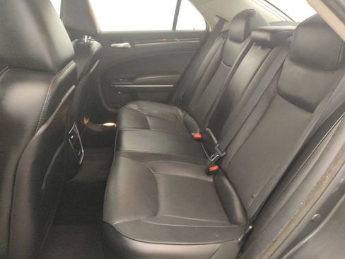 Used 2016 Chrysler 300 C w/ Safetytec Plus Group AWD/4WD image 18