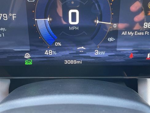 Used 2026 Chevrolet Equinox EV LT AWD/4WD image 3