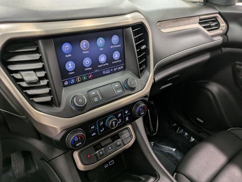 Used 2023 GMC Acadia Denali w/ Black Diamond Edition image 10