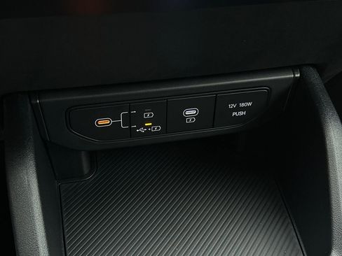 New 2025 Kia K4 LXS image 24