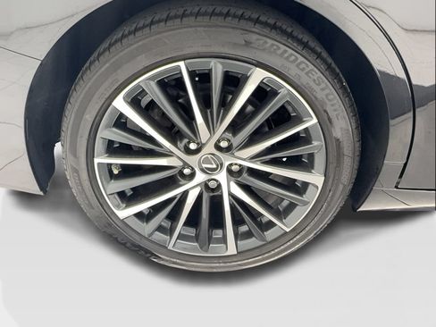 Used 2024 Lexus ES 350 w/ Premium Package FWD image 16