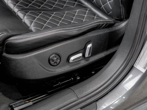 Used 2018 Audi S6 Prestige image 42