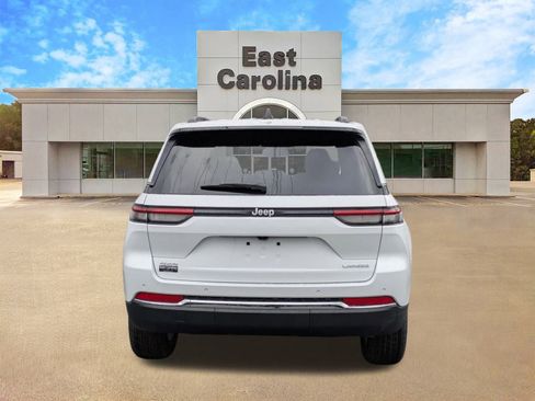 New 2026 Jeep Grand Cherokee Laredo X image 4