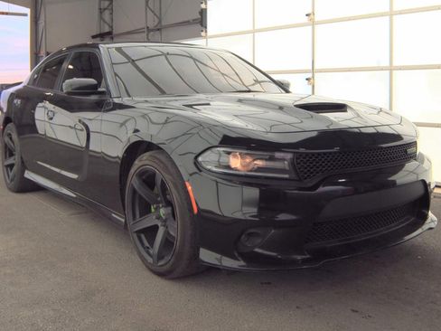 Used 2020 Dodge Charger R/T w/ Blacktop Package image 3