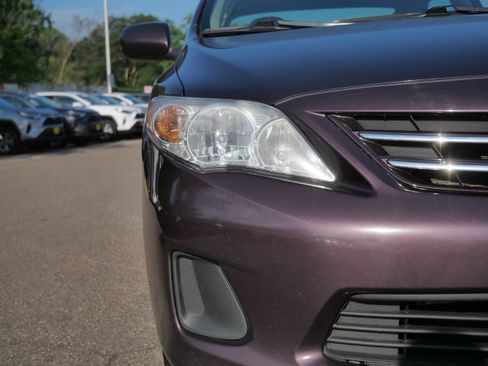 Used 2013 Toyota Corolla LE Special Edition FWD image 16