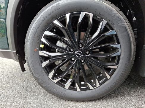 New 2026 Nissan Rogue SV AWD/4WD image 4