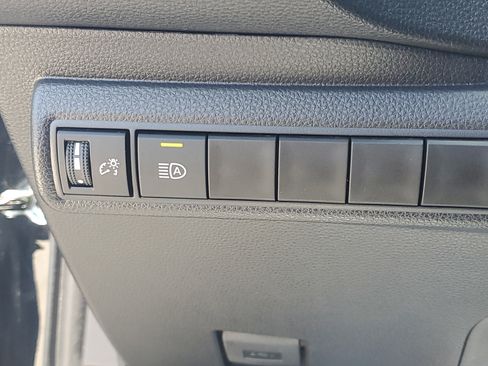 Used 2026 Toyota Corolla SE FWD image 24