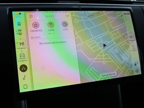 New 2026 Land Rover Range Rover Long Wheelbase SE image 18