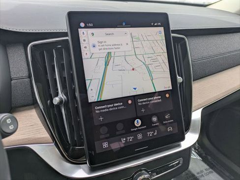 Used 2025 Volvo XC90 B6 Plus image 18