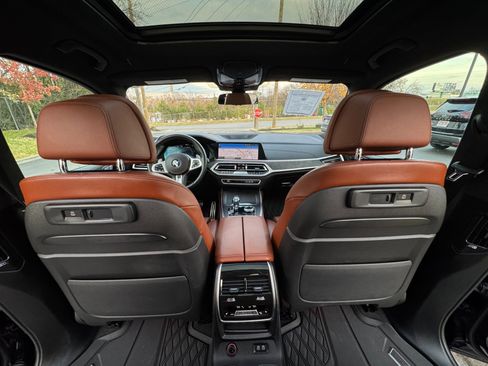 Used 2022 BMW X7 M50i image 79