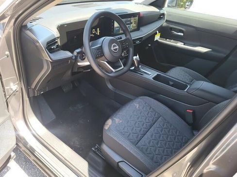 New 2025 Nissan Kicks SV w/ SV Premium Package image 9