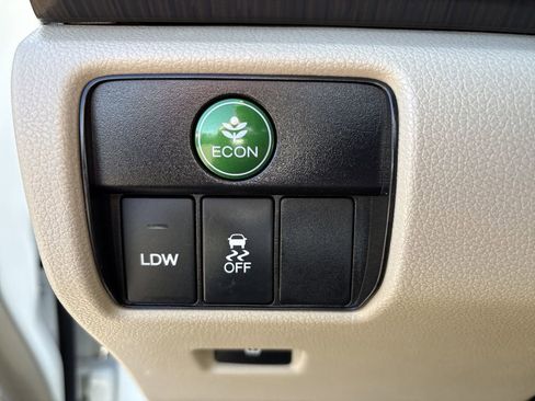 Used 2013 Honda Accord EX-L image 12