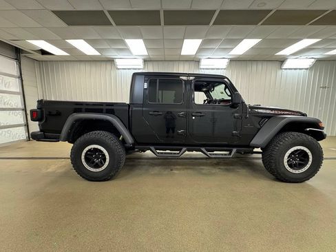 Used 2023 Jeep Gladiator Rubicon w/ Cold Weather Group AWD/4WD image 5