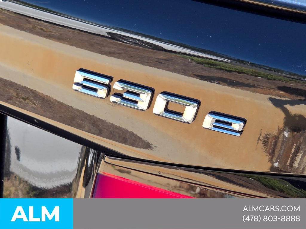 Used 2023 BMW 530e w/ M Sport Package RWD image 17