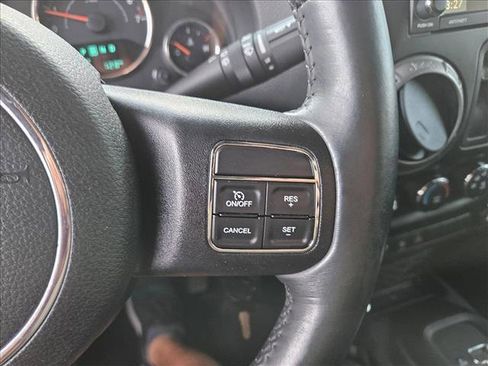 Used 2015 Jeep Wrangler Sport image 18