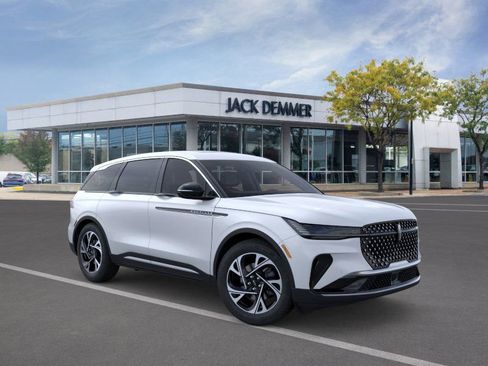 New 2026 Lincoln Nautilus Premier w/ Equipment Group 102A image 7