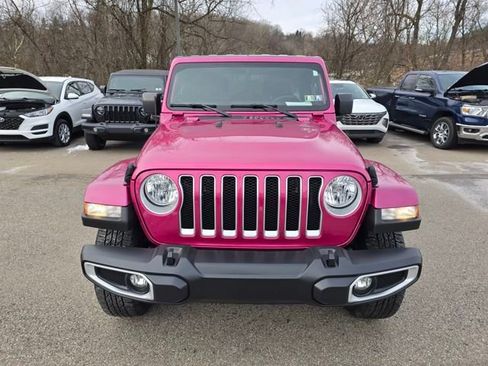 Used 2022 Jeep Wrangler Unlimited Sahara w/ Cold Weather Group image 8