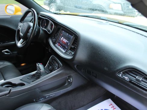 Used 2018 Dodge Challenger SXT Plus RWD image 19