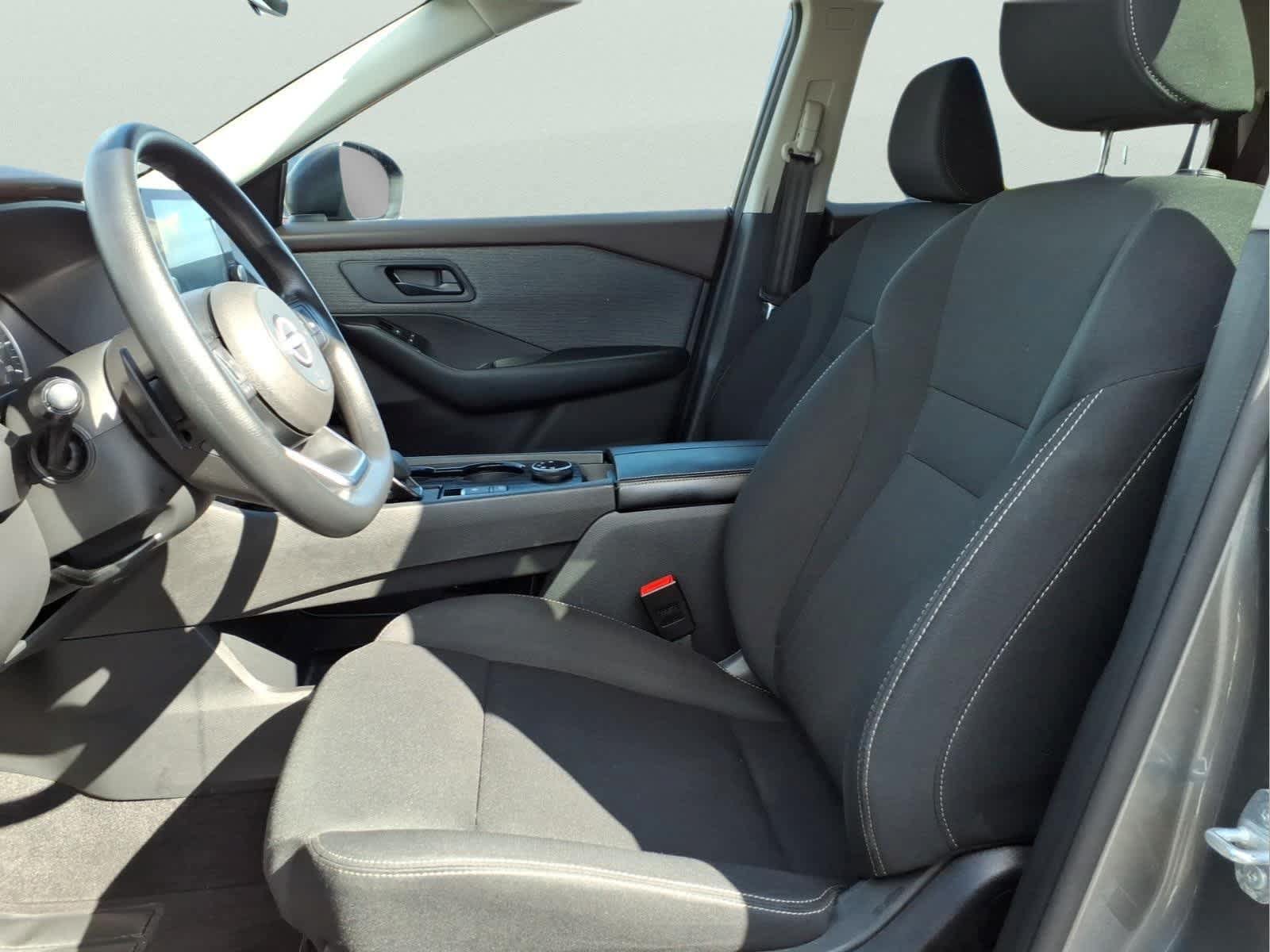 Used 2023 Nissan Rogue S AWD/4WD image 15
