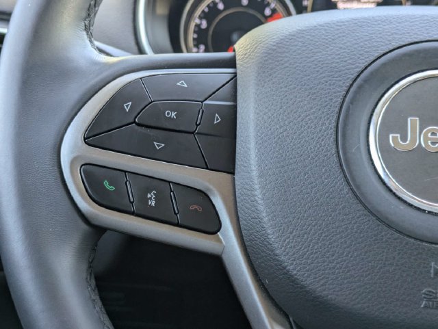 Used 2019 Jeep Cherokee Latitude Plus FWD image 24
