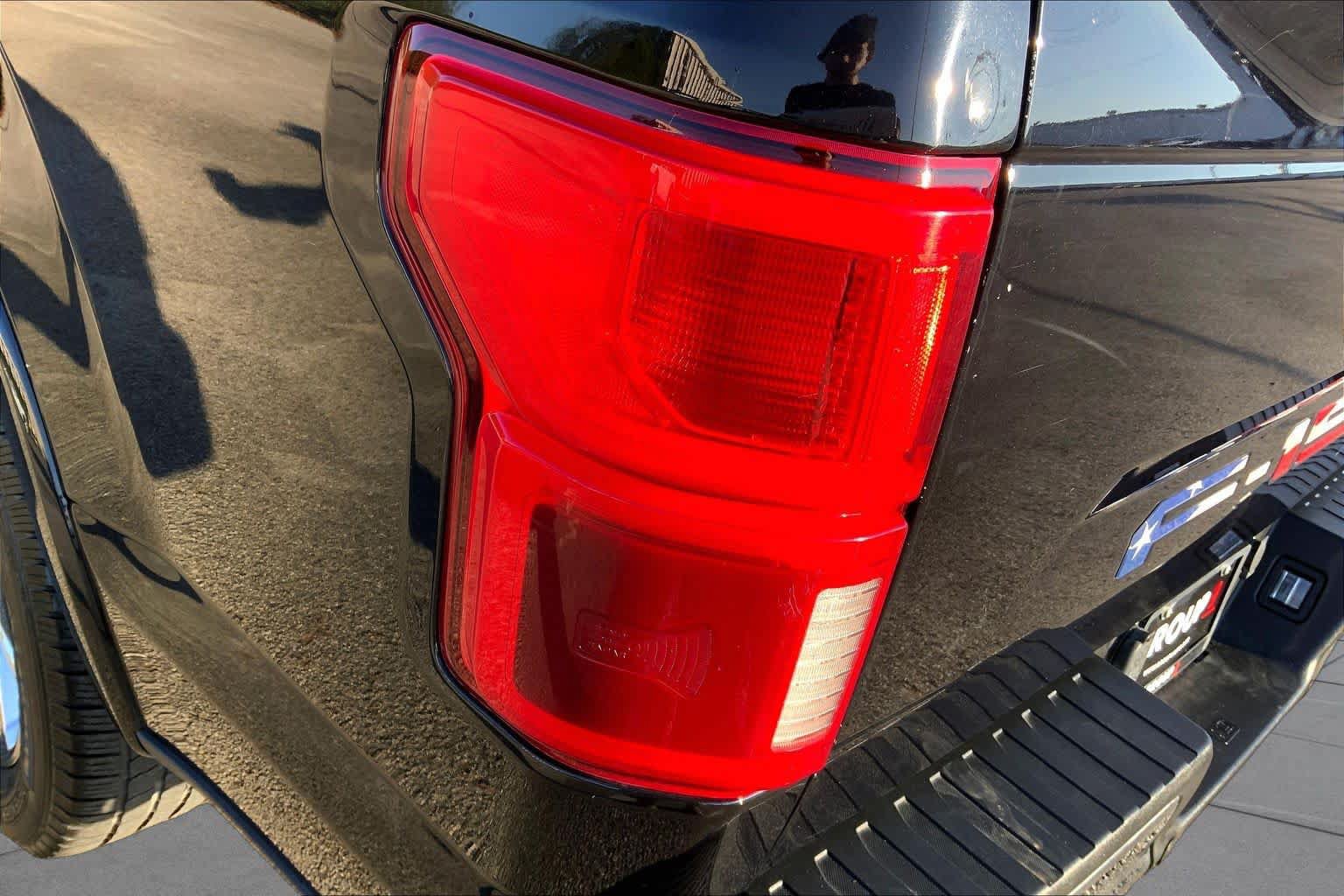 Used 2019 Ford F150 Lariat RWD image 25