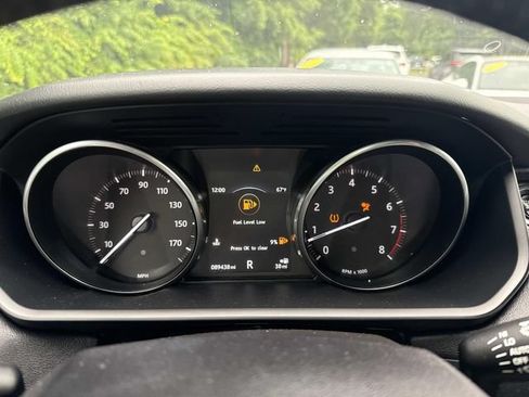 Used 2016 Land Rover Range Rover Sport HSE AWD/4WD image 32