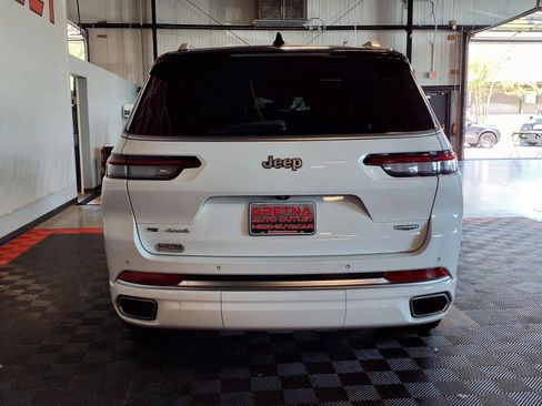 Used 2022 Jeep Grand Cherokee L Summit w/ Luxury Tech Group V AWD/4WD image 5