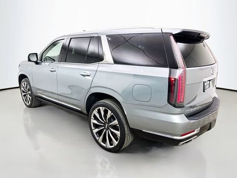 Used 2025 Cadillac Escalade Premium Luxury w/ Touring Package image 5