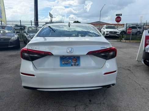 Used 2024 Honda Civic Sport image 5