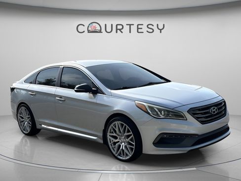 Used 2017 Hyundai Sonata Sport 2.0T image 8