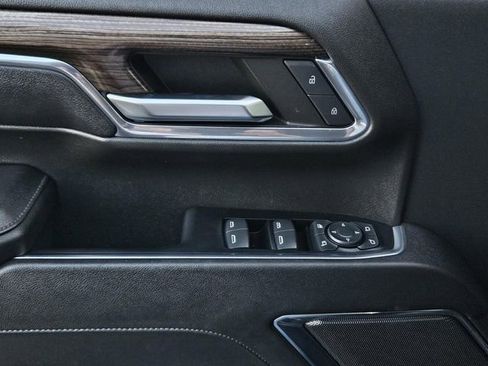 Used 2024 Chevrolet Silverado 2500 LT w/ Midnight Edition image 33