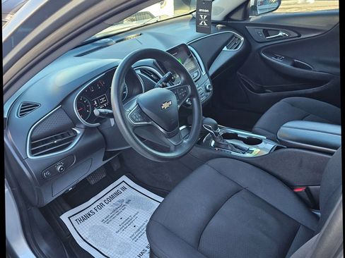 Used 2022 Chevrolet Malibu LT image 6