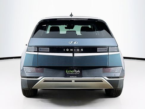 Used 2024 Hyundai Ioniq 5 SE image 7